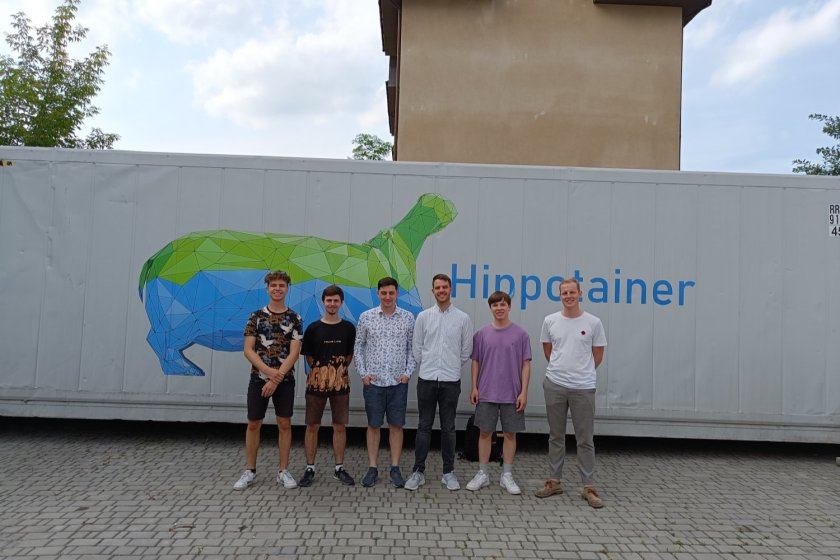 Het team van Hippotainer