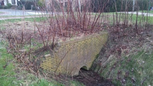 Schade aan een keermuur, winterbeeld (Foto: WUR) Schade aan een keermuur, winterbeeld (Foto: WUR)